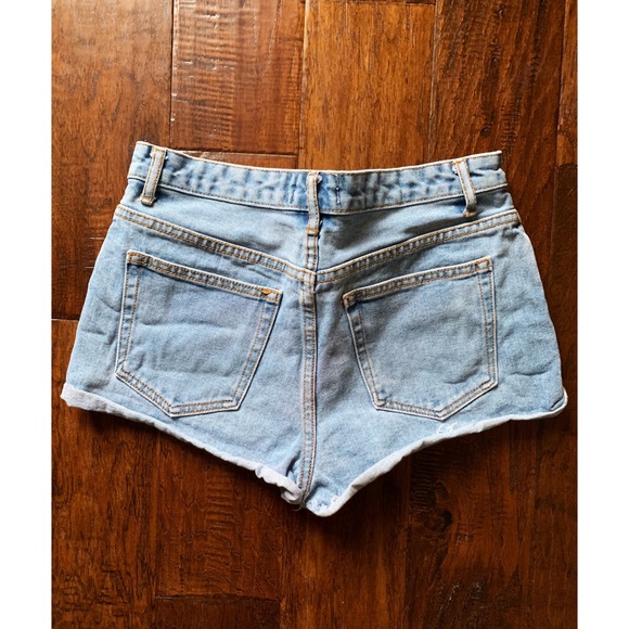 Forever 21 Light-Wash High Waisted Shorts - Picture 2 of 3